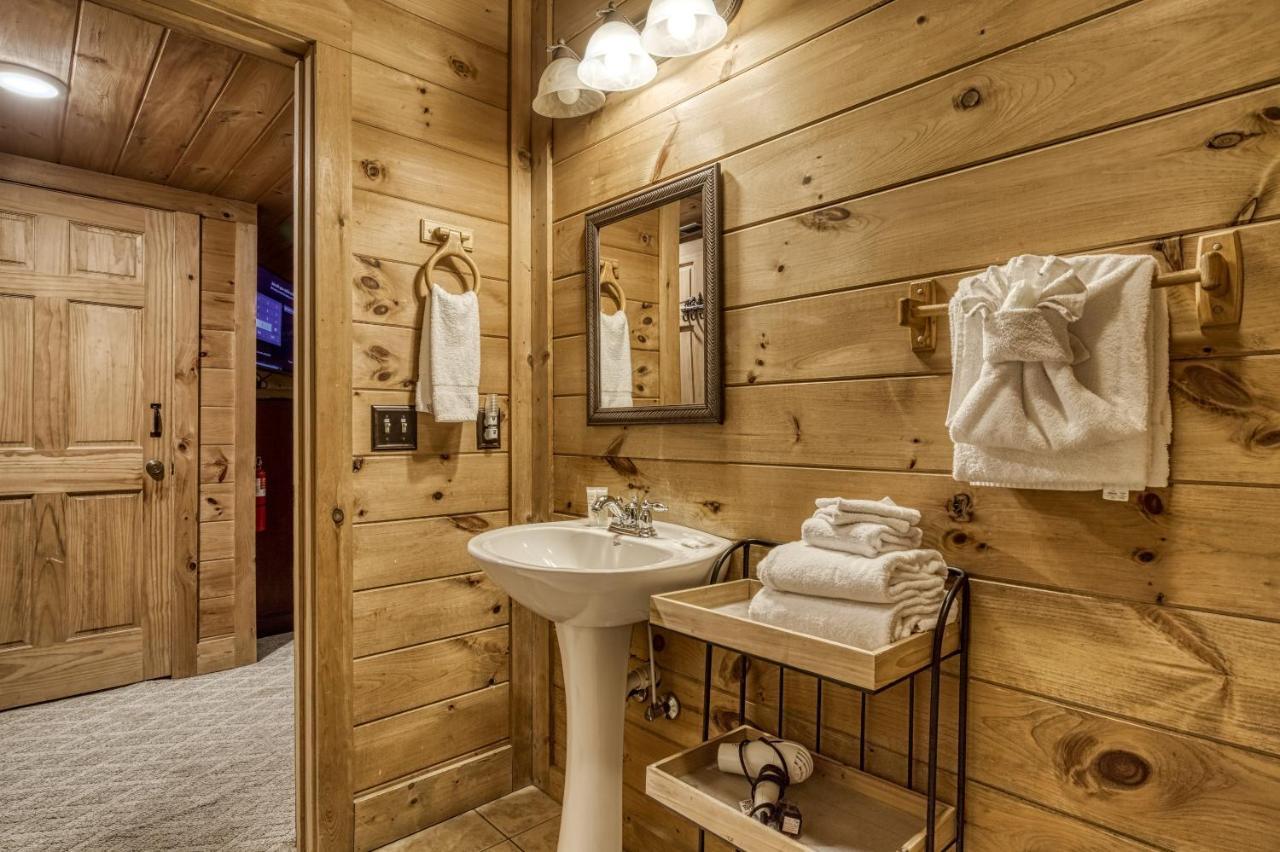 Bridgewood Cabin, Hot Tub, 1089 Of Free Attraction Tickets For Each Paid Day, Dollywood And More! Pigeon Forge Exterior foto
