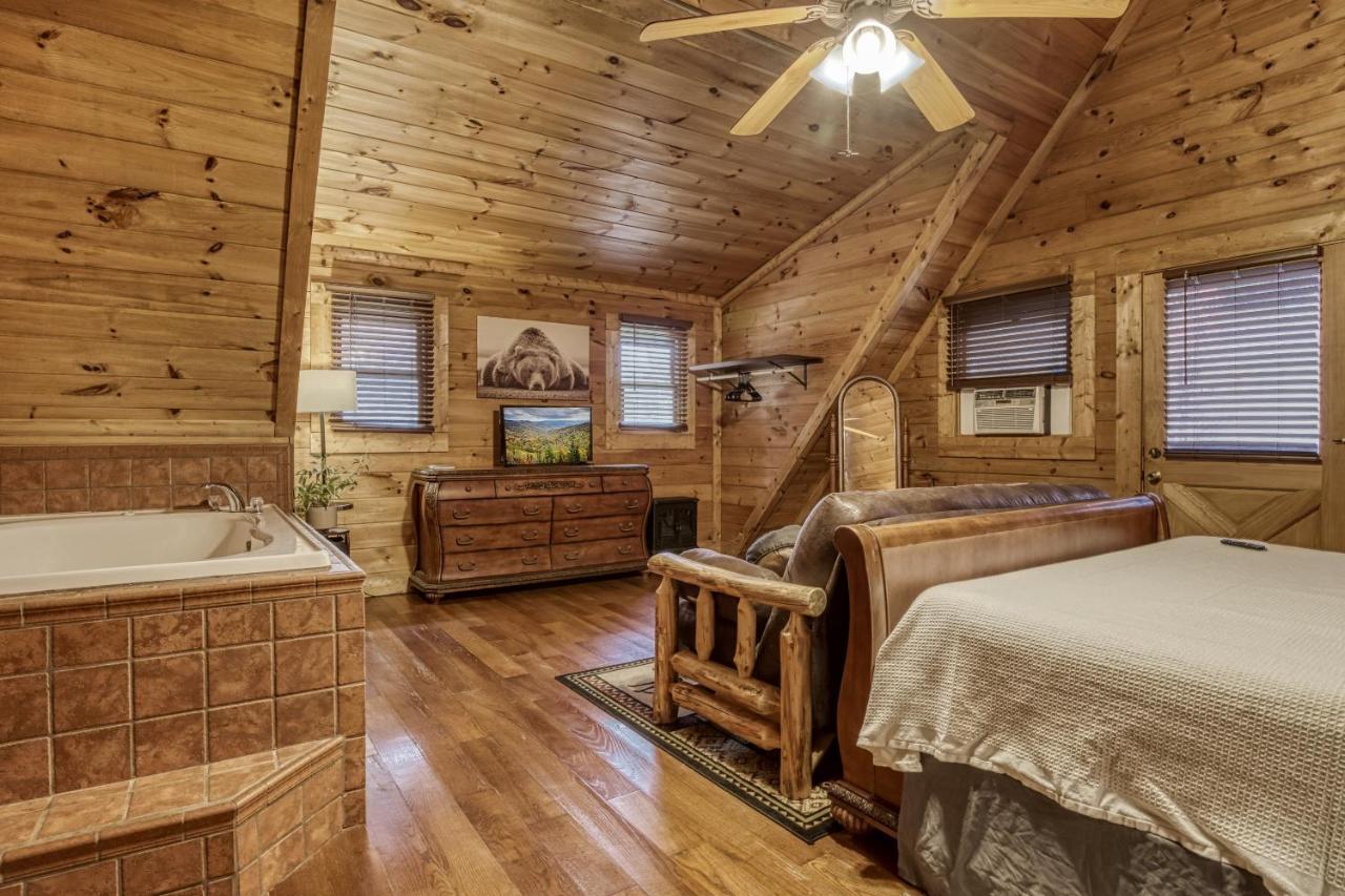 Bridgewood Cabin, Hot Tub, 1089 Of Free Attraction Tickets For Each Paid Day, Dollywood And More! Pigeon Forge Exterior foto